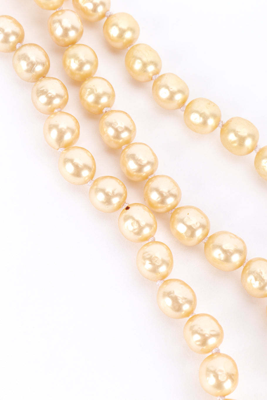 Vintage Chanel Pearl Tassel Wrap Necklace pearl closeup @recess la
