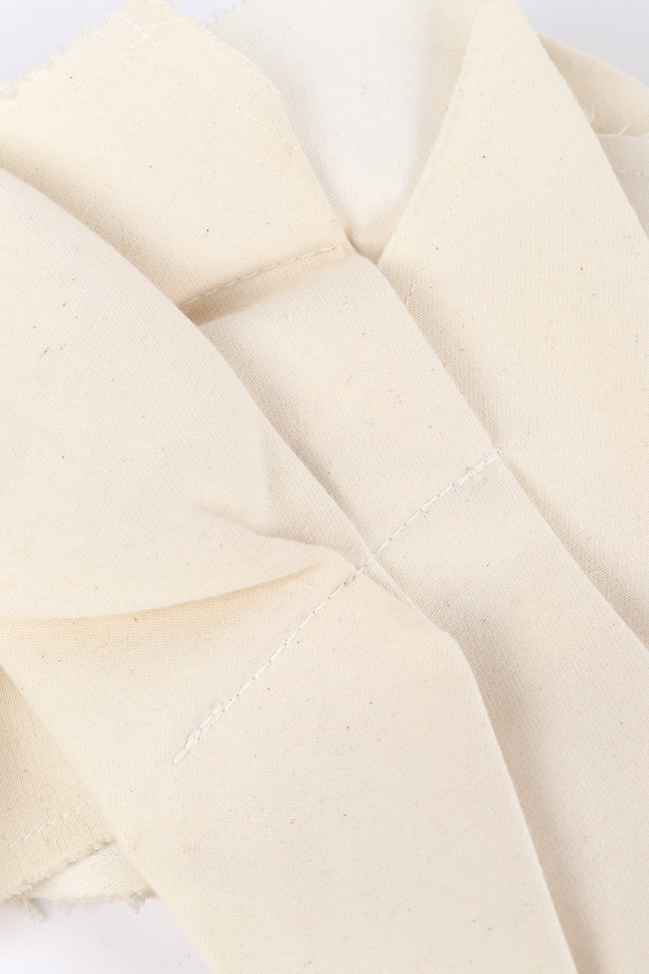 Commes Des Garçons canvas pleated vest fabric detail @recessla