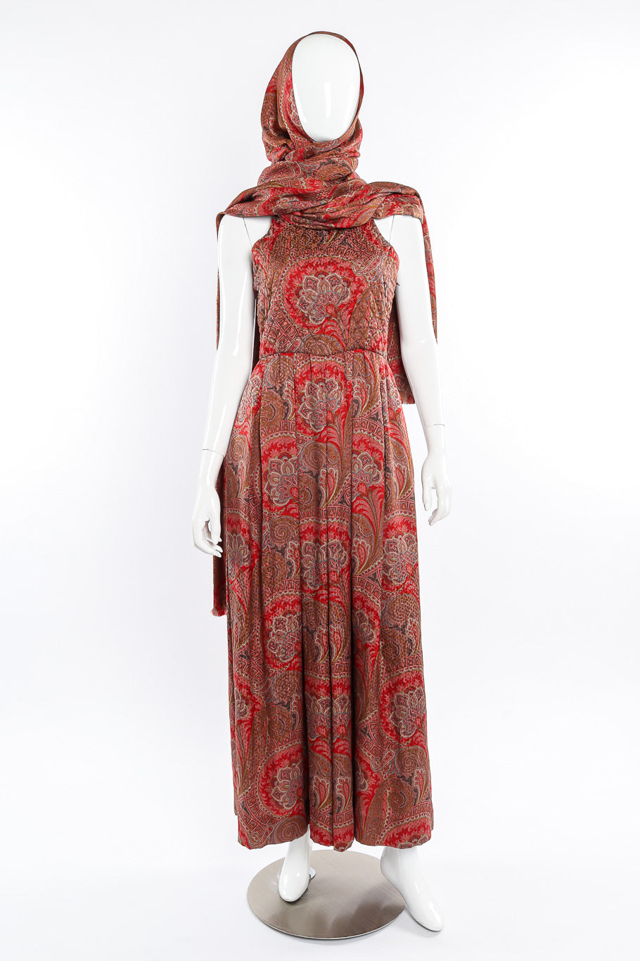 Jumpsuit with large shawl by Carolyne Roehm on mannequin shawl around head  @recessla