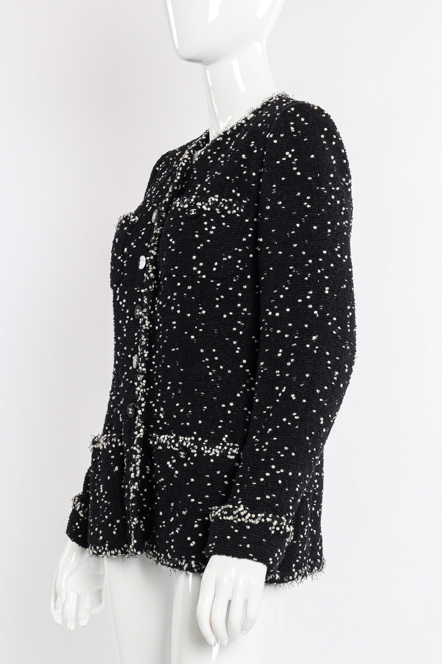 Vintage Chanel 1995 A/W Tweed Bouclé Jacket on mannequin side @recessla