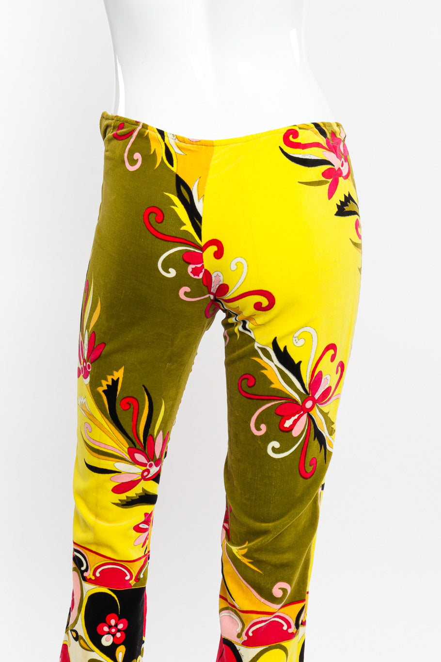 Mod floral pantsuit by Emilio Pucci on mannequin pants only back @recessla