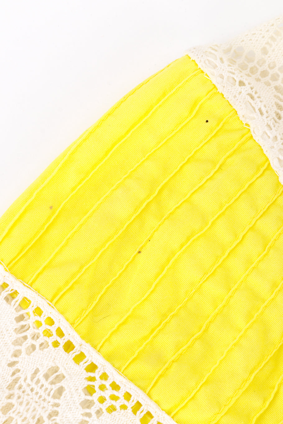 Vintage Girasol Mexican Pintuck Crochet Dress stains on left sleeve @recess la
