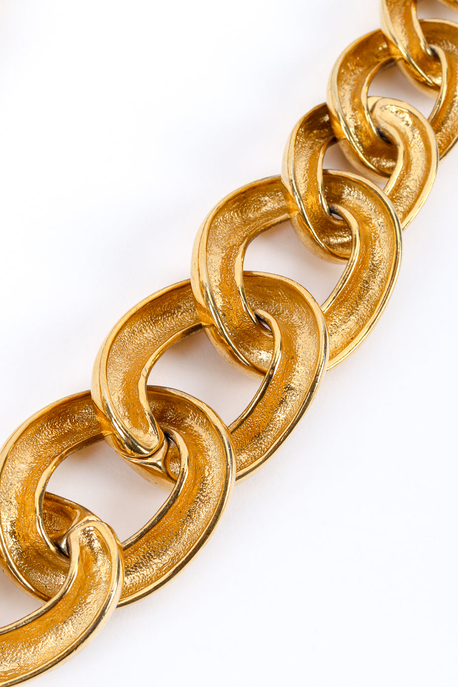 Vintage Givenchy Chunky Curb Link Necklace back link closeup @recessla