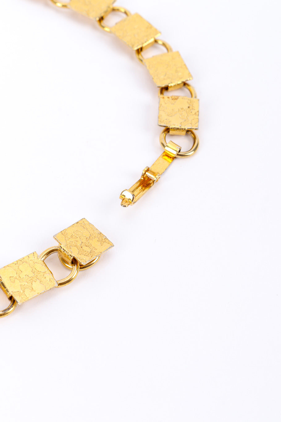Vintage Brutalist Tiered Tablet Necklace clasp closure closeup @recessla
