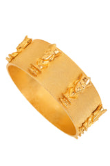 Vintage William deLillo King Cuff Bracelet I close @ Recess LA