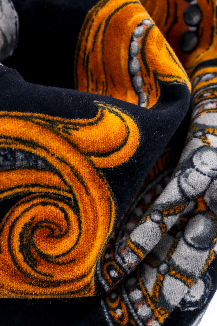 Vintage Laurél Baroque Velvet Pant fabric closeup @recessla