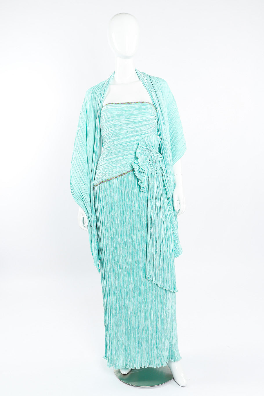 Plissé pleat dress by Mary McFadden on mannequin front @recessla