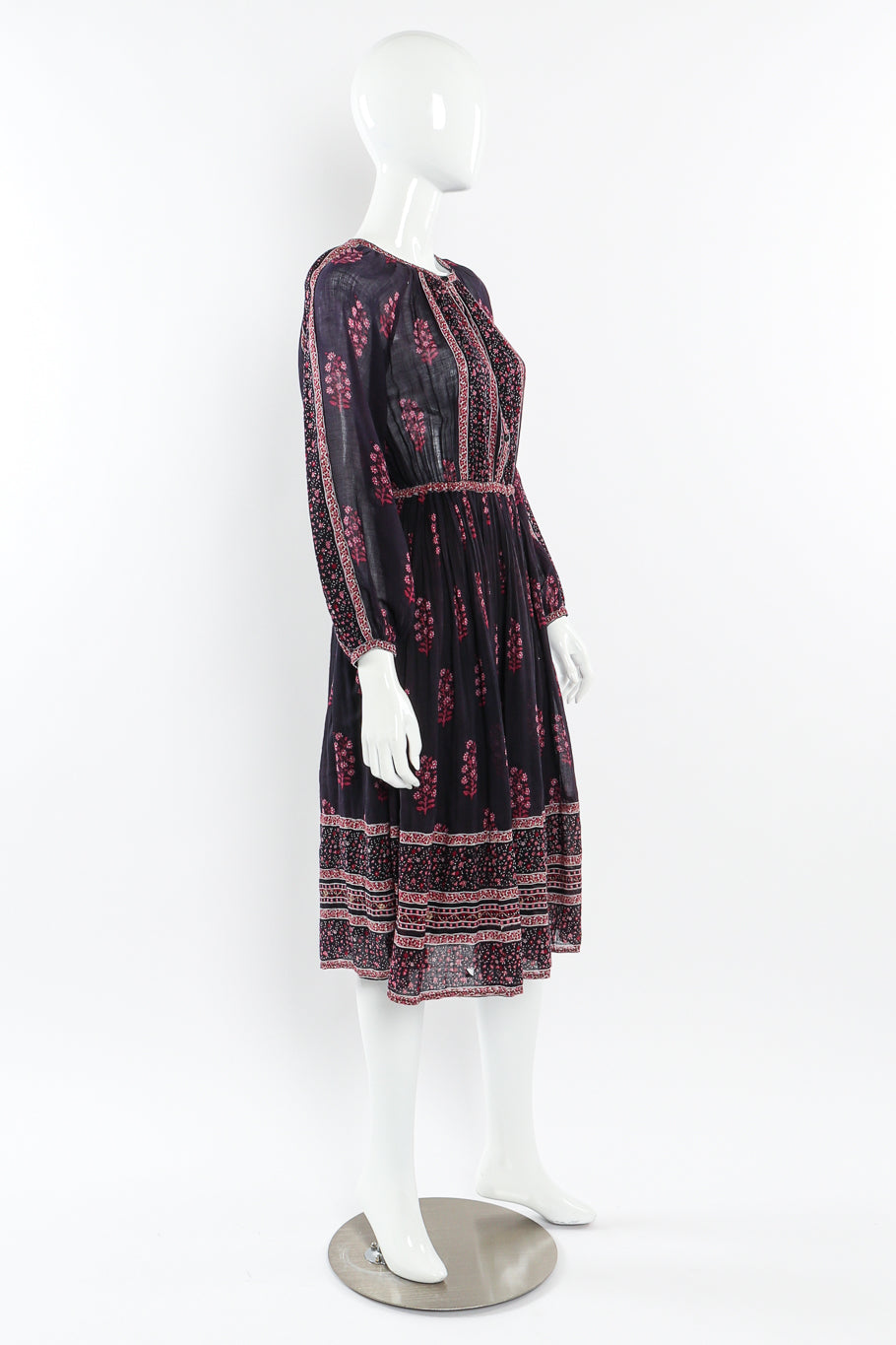 Cotton peasant dress by Mayur on mannequin side @recessla