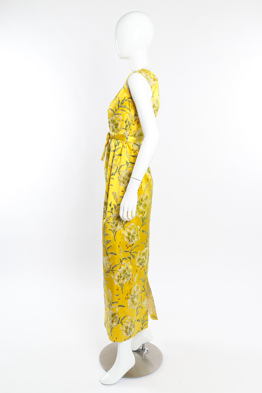 Velvet floral dress by Nat Kaplan on mannequin side @recessla