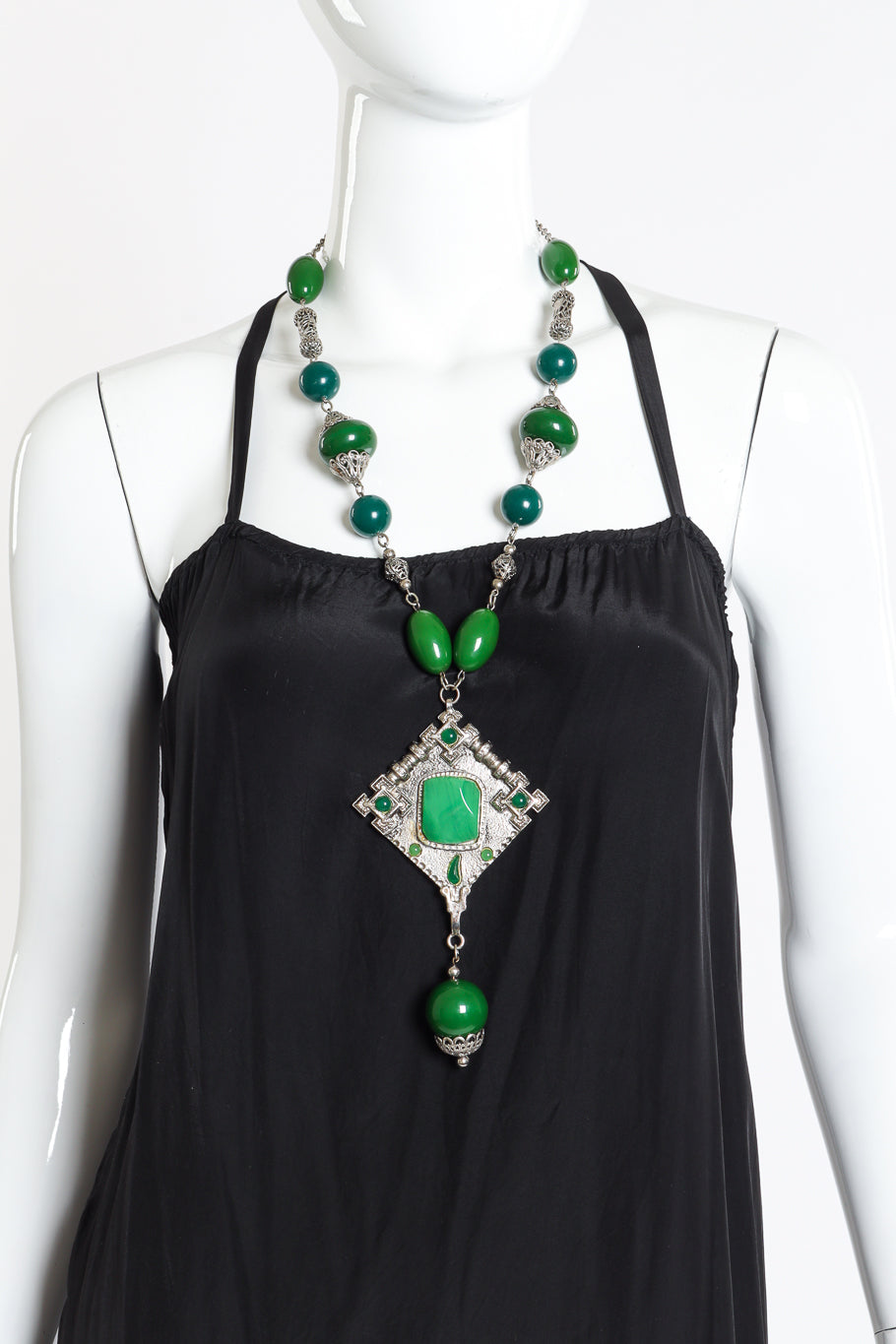 Vintage Accessocraft Beaded Plate Pendant Necklace on mannequin @recessla