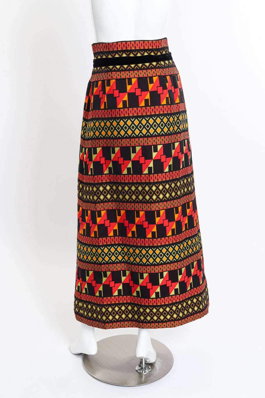 Vintage Mignon Geometric Bolero Jacket & Skirt Set skirt back on mannequin @recessla