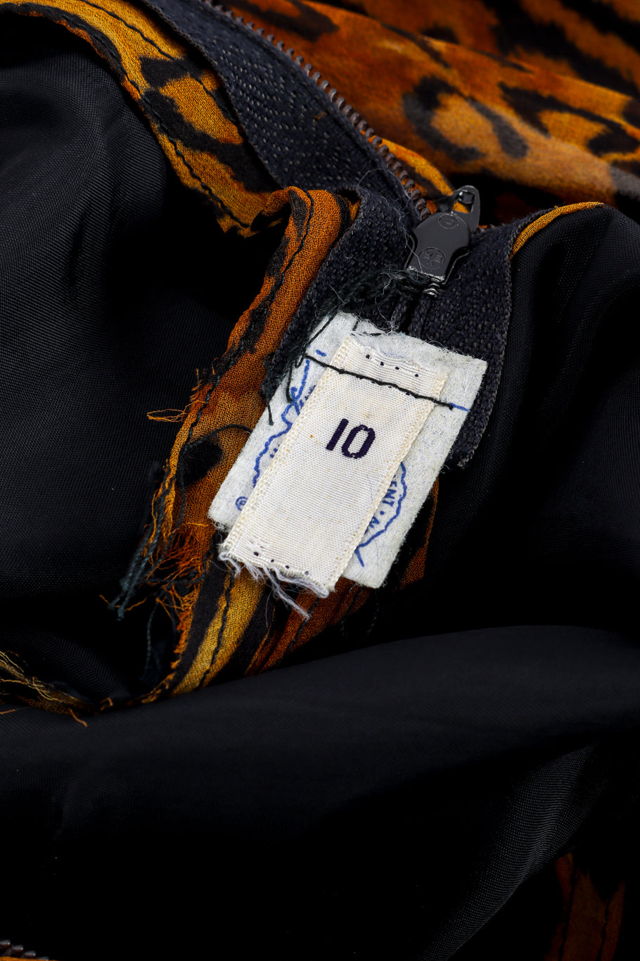 Vintage Oscar de la Renta Leopard Silk Jumpsuit size tag closeup @recessla