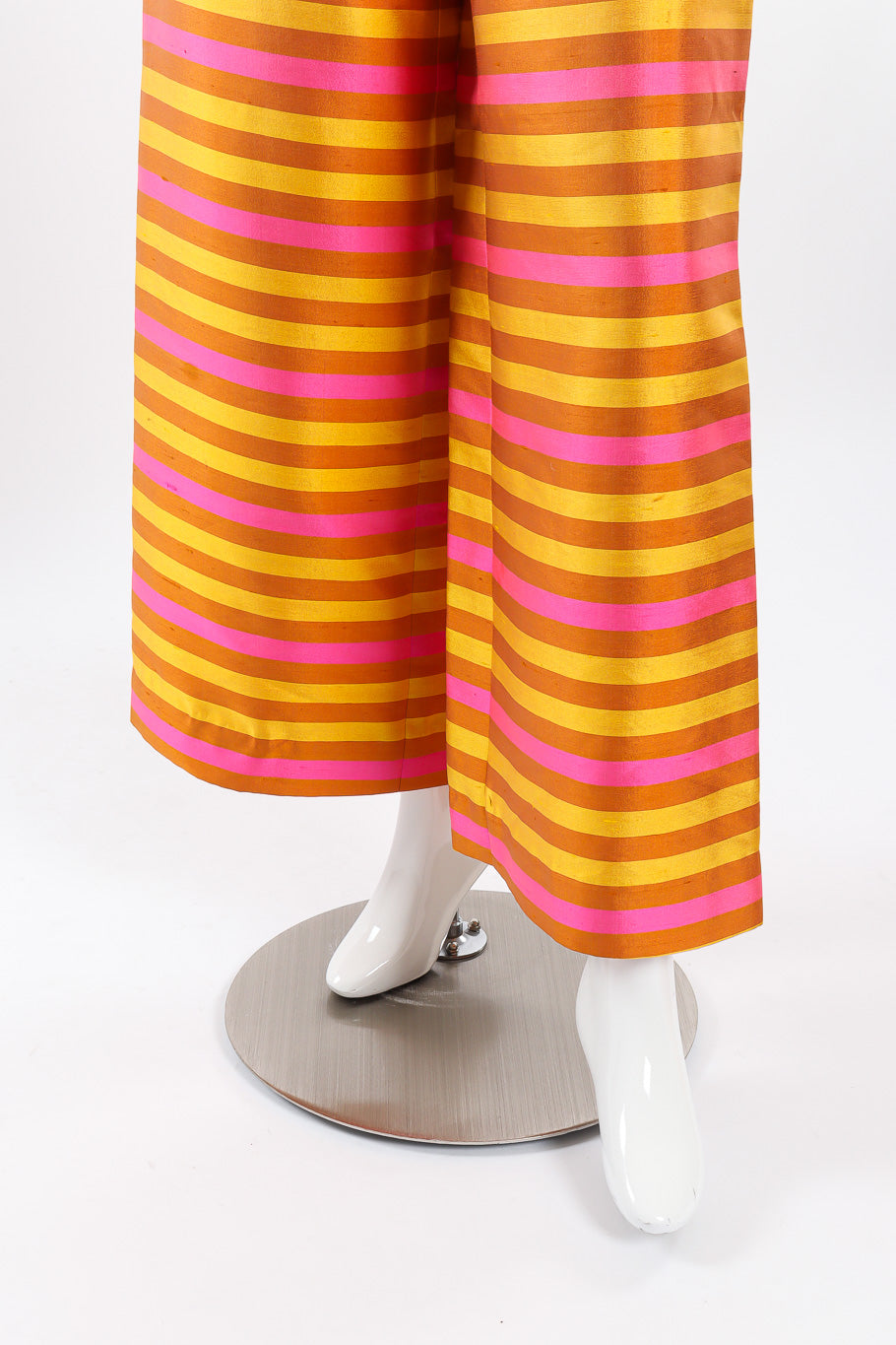 Striped blouse and pants set by Paganne on mannequin pants hem @recessla