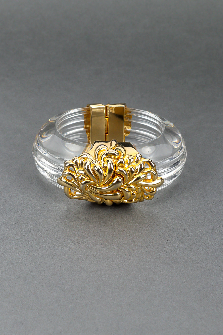 Vintage Lucite Chrysanthemum Bracelet II front @recess la