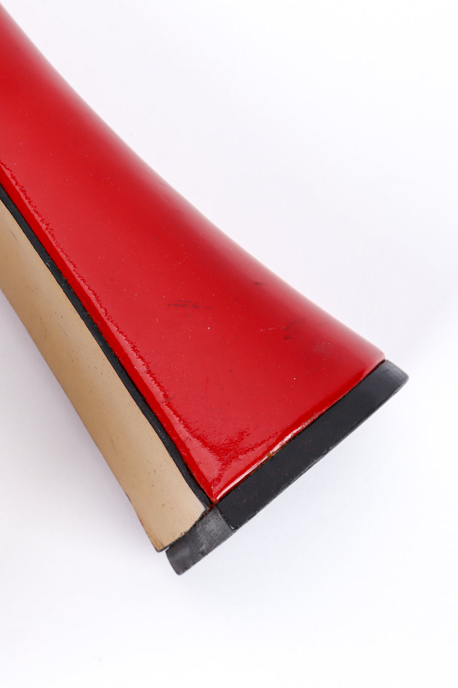 Vintage Vivienne Westwood 1993 F/W Patent Leather Super Elevated Ghillie Platforms marks on heel closeup @recessla