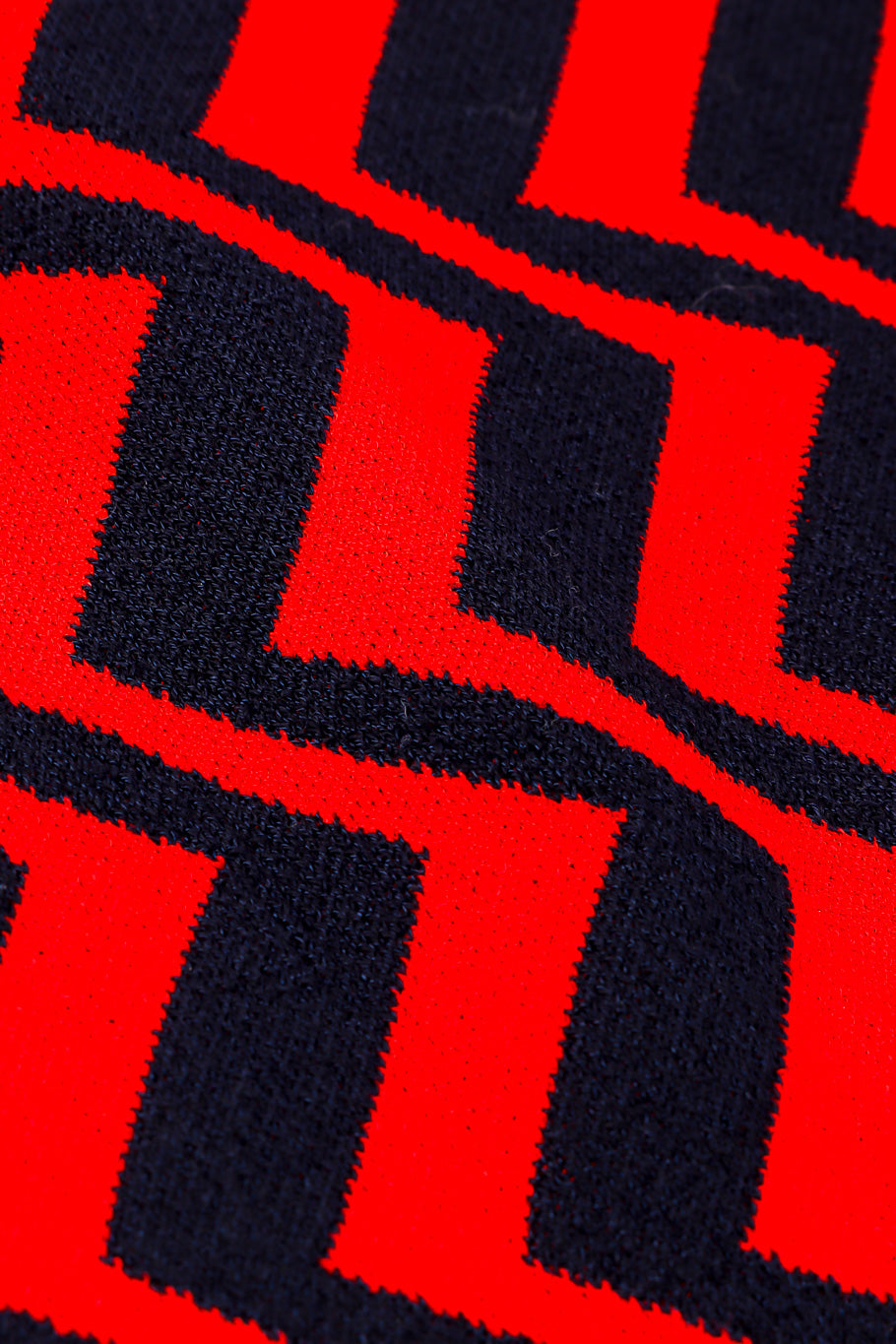 Rudi Gernreich 2018 F/W Zig Zag Knit Pant knit fabric closeup @Recessla