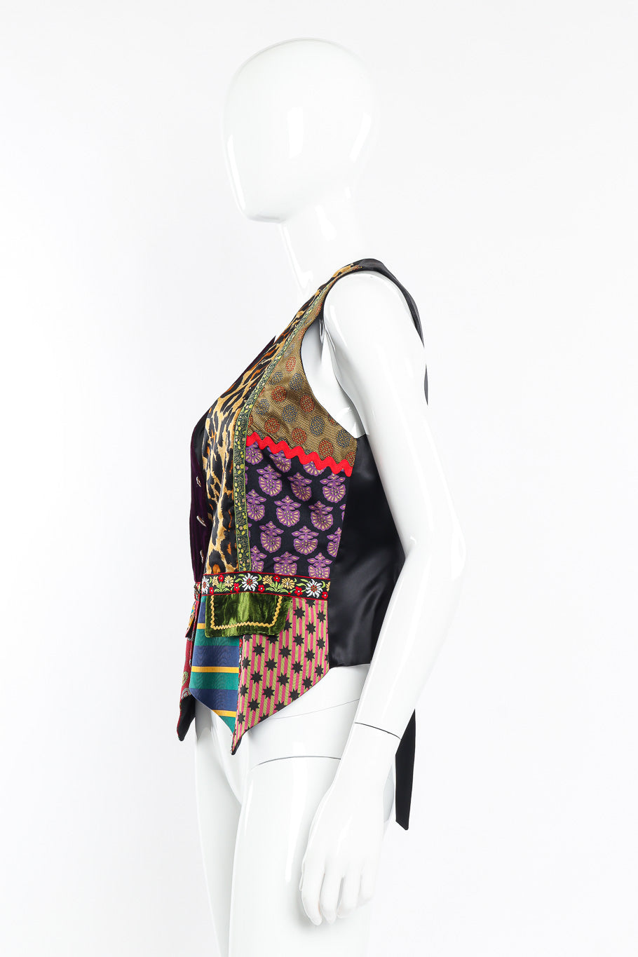 Silk and wool patchwork vest by Todd Oldham on mannequin side @recessla