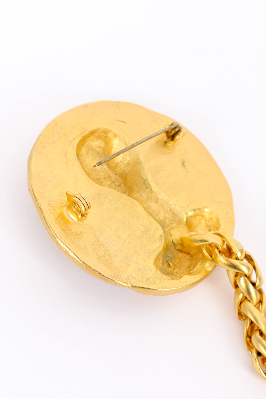 Vintage Ugo Correani Double Pin Chain Brooch medallion back closeup @recess la