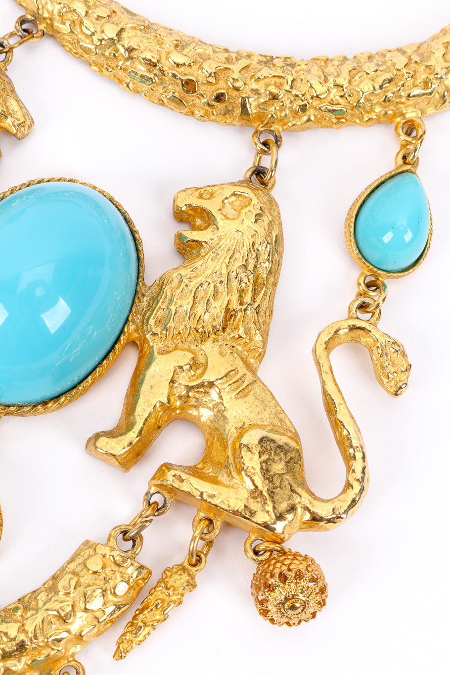 Vintage Donald Stannard Twin Lions Pendant Necklace II lion pendant closeup @recessla