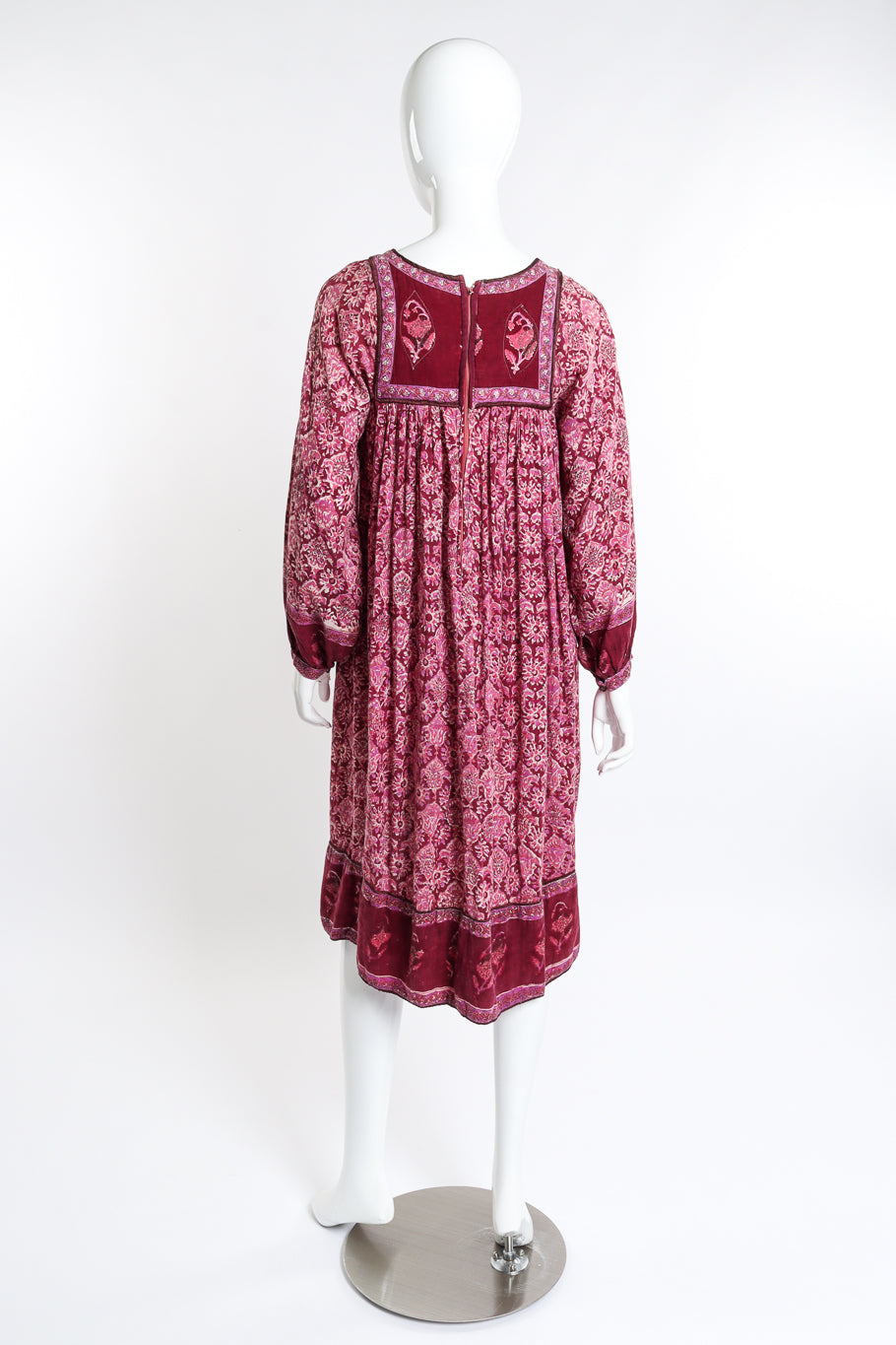 Vintage Fleur Peasant Dress back on mannequin @recess la