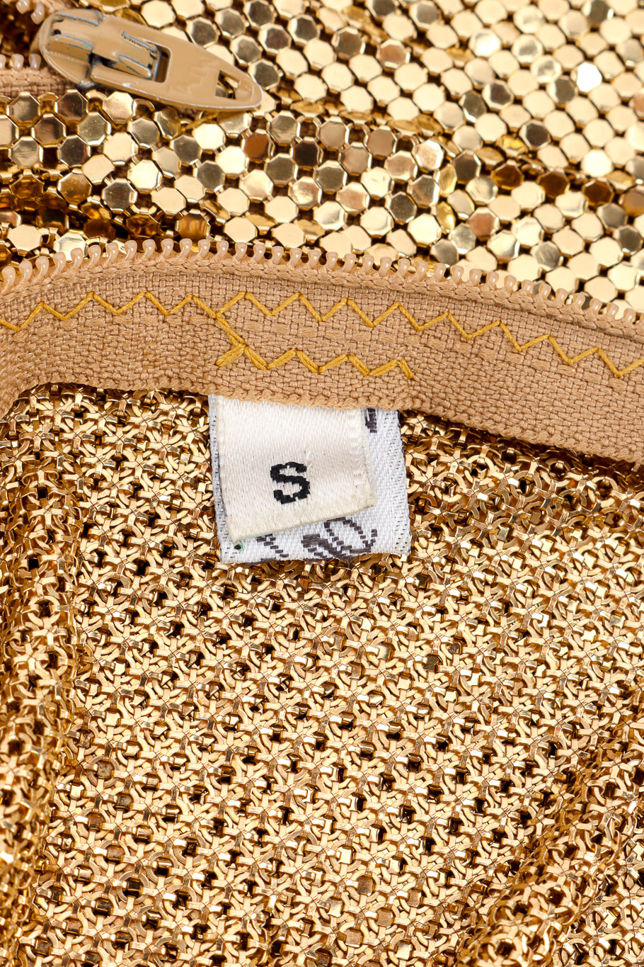 Vintage Whiting & Davis Gold Mesh Box Top II size tag closeup @recessla