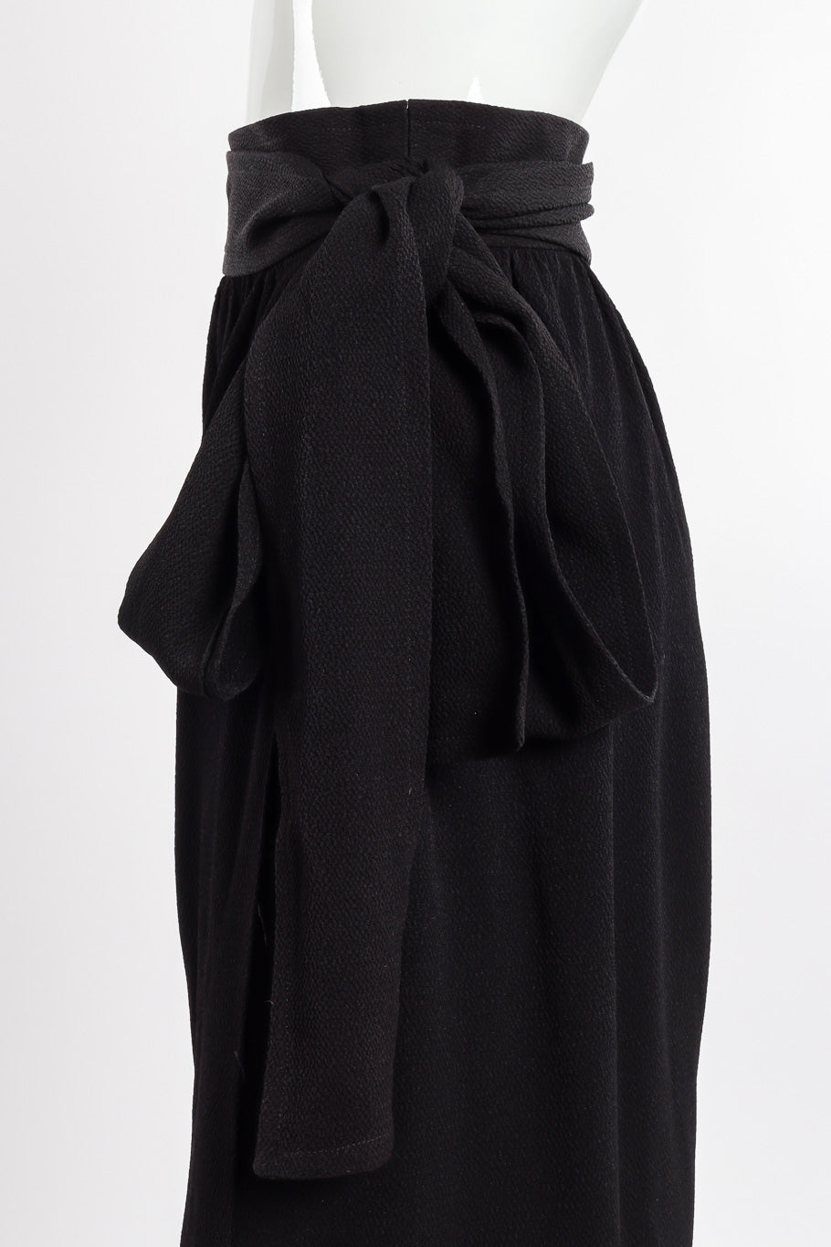 Wrap trouser by Yves Saint Laurent on mannequin tie close @recessla