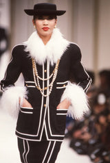 Vintage Chanel 1984 F/W Pearl Chain Necklace on model on runway
