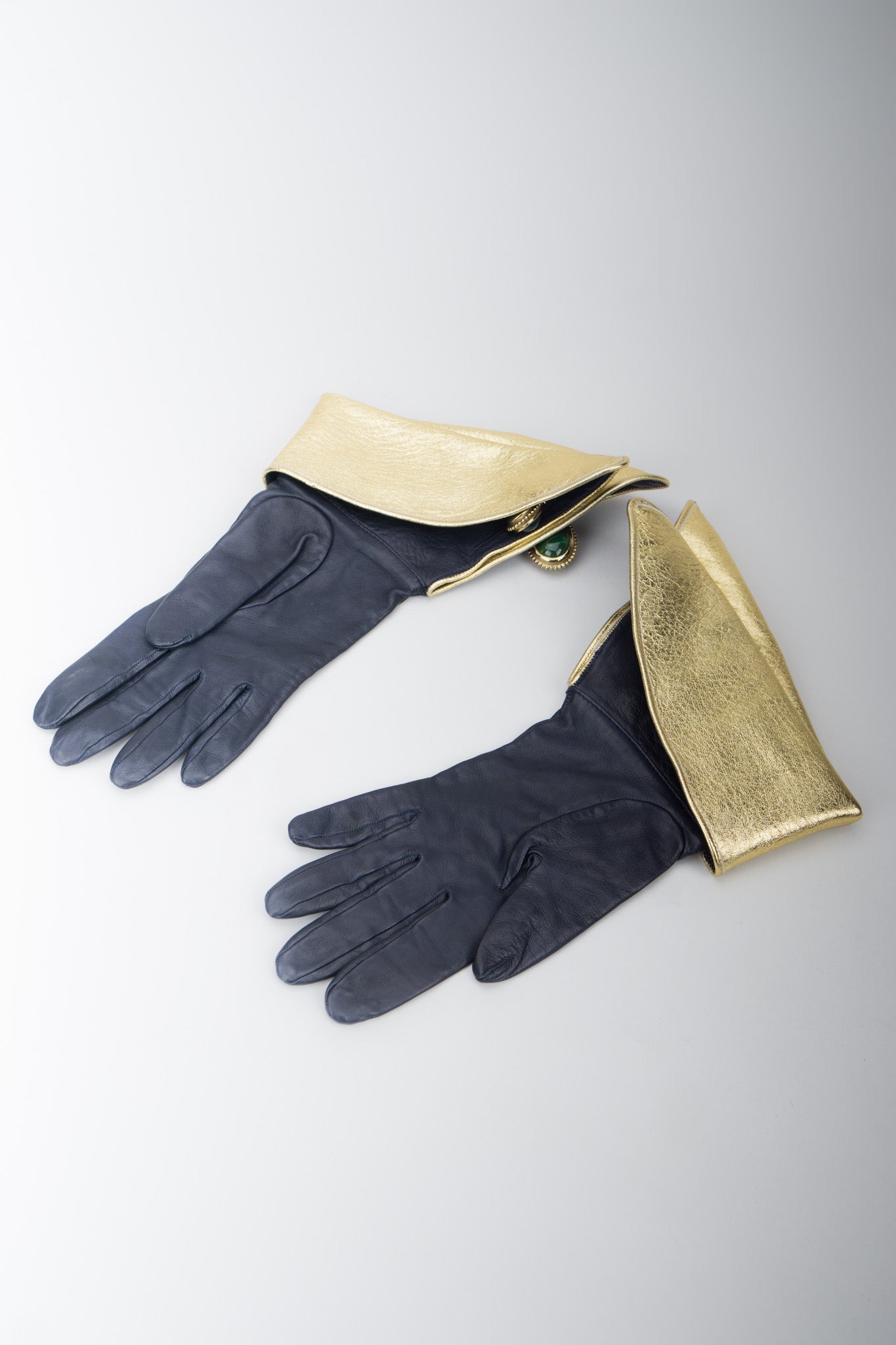 Isabel Canovas Metallic Lamé Cuffed Gauntlet Gloves