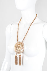 Recess Los Angeles Vintage Accessocraft Thistle Plate Pendant Necklace