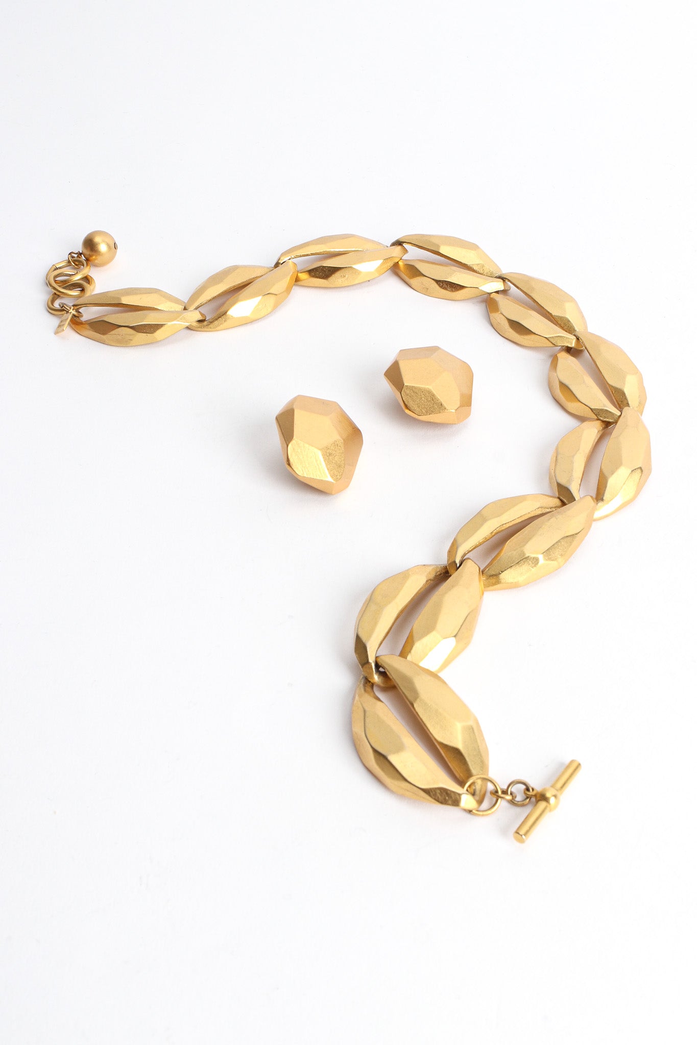 Vintage Anne Klein Geo Hammered Necklace & Earring Set creative flat full set @ Recess LA