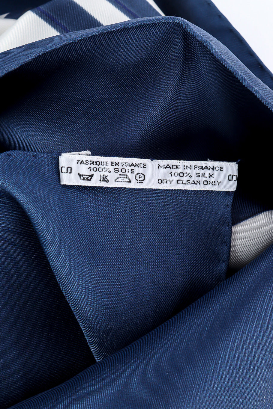 Brides de gala scarf by Hermes Photo of fabric label. @recessla