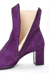 Recess Designer Consignment Vintage Chanel Purple Suede Cap Toe Ankle Boots Los Angeles Resale