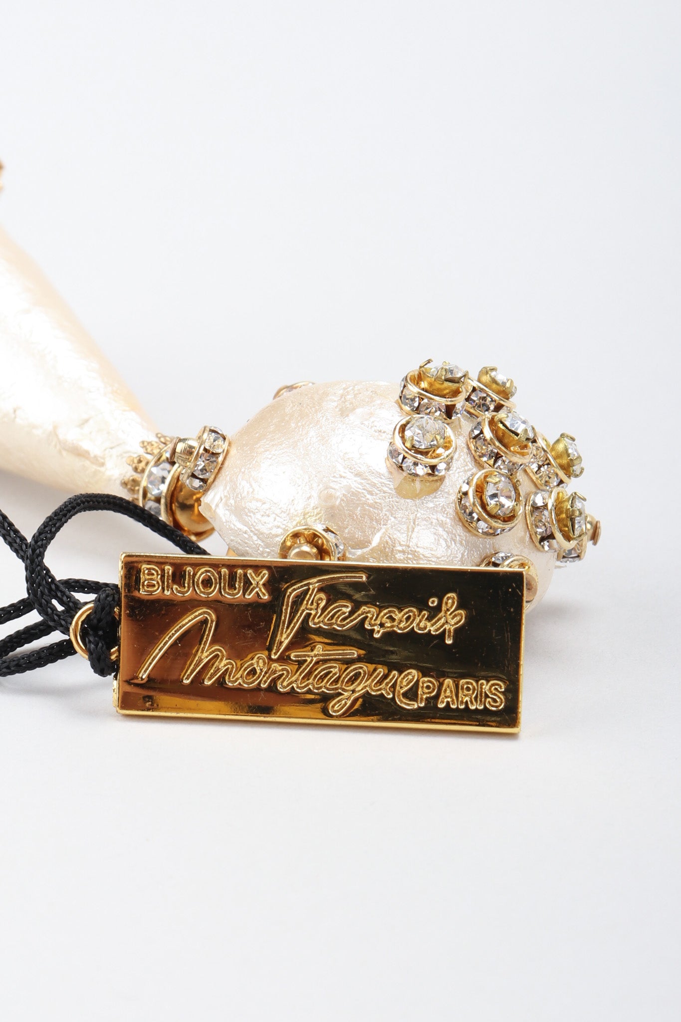 Recess Los Angeles Vintage Rare Bijoux Francoise Montague Crystal Champagne Macaron Drop Earrings