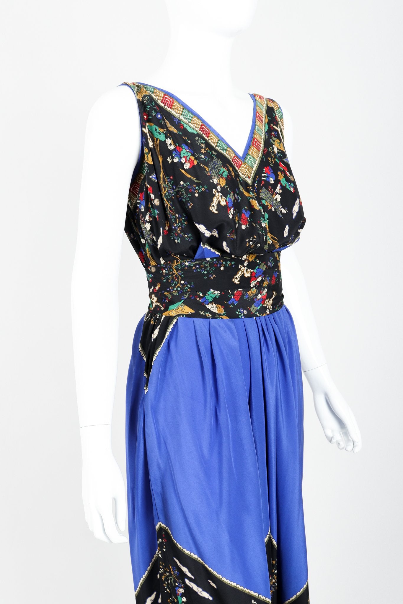 Vintage Pauline Trigere Chinois Scarf Dress Angle Crop at Recess