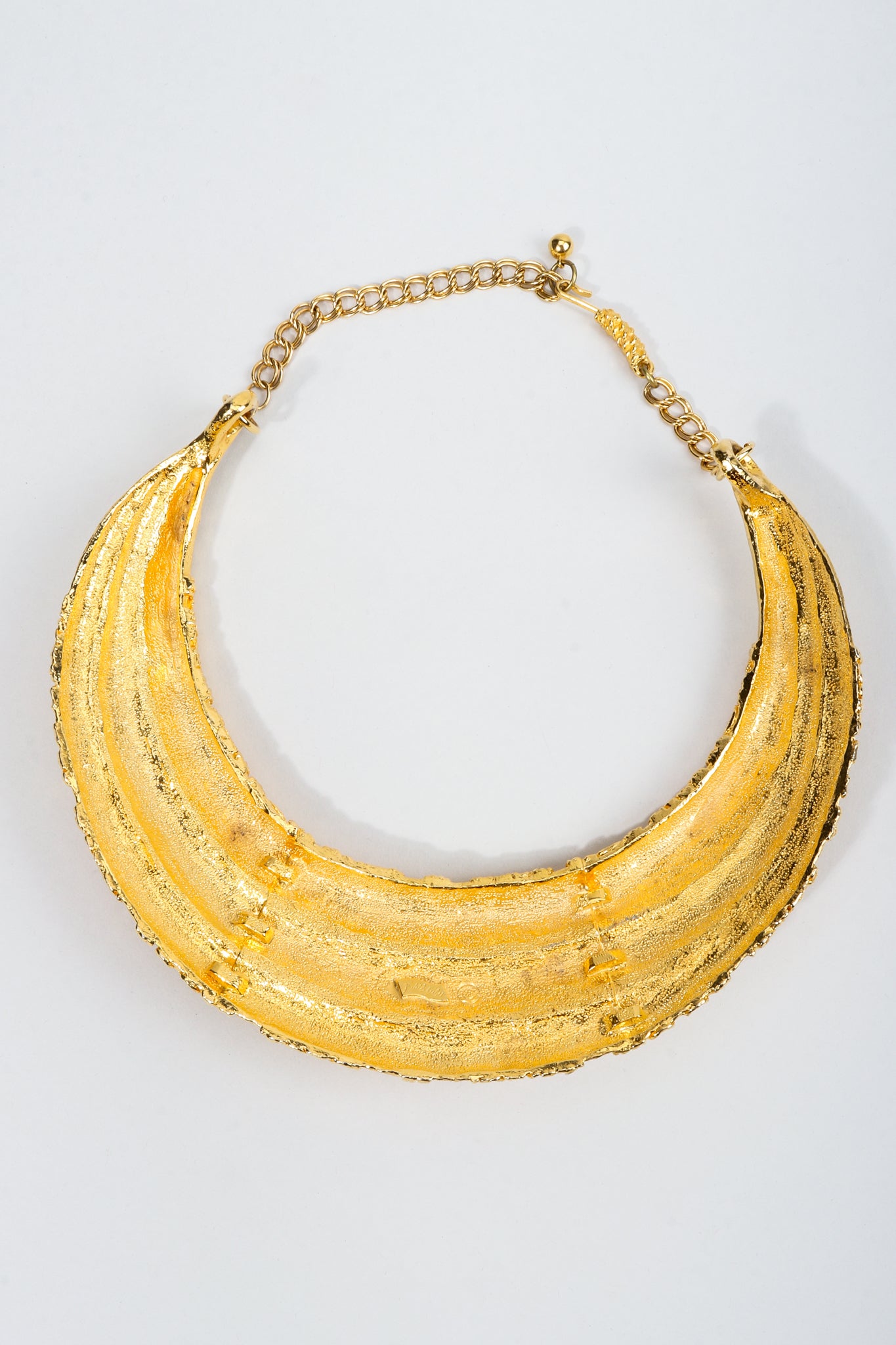 Vintage Judith Leiber Gold Etruscan Collar Plate Necklace Backside