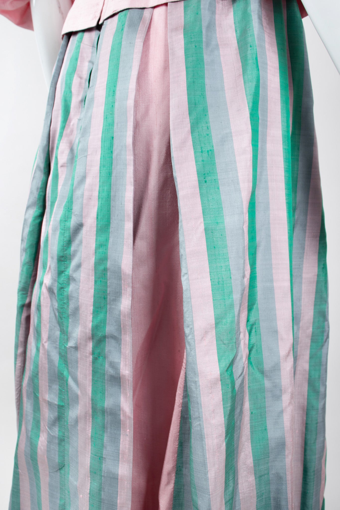 Recess Los Angeles Vintage Mister Wyatt Shantung Silk Balloon Sleeve Top & Ball Skirt Set