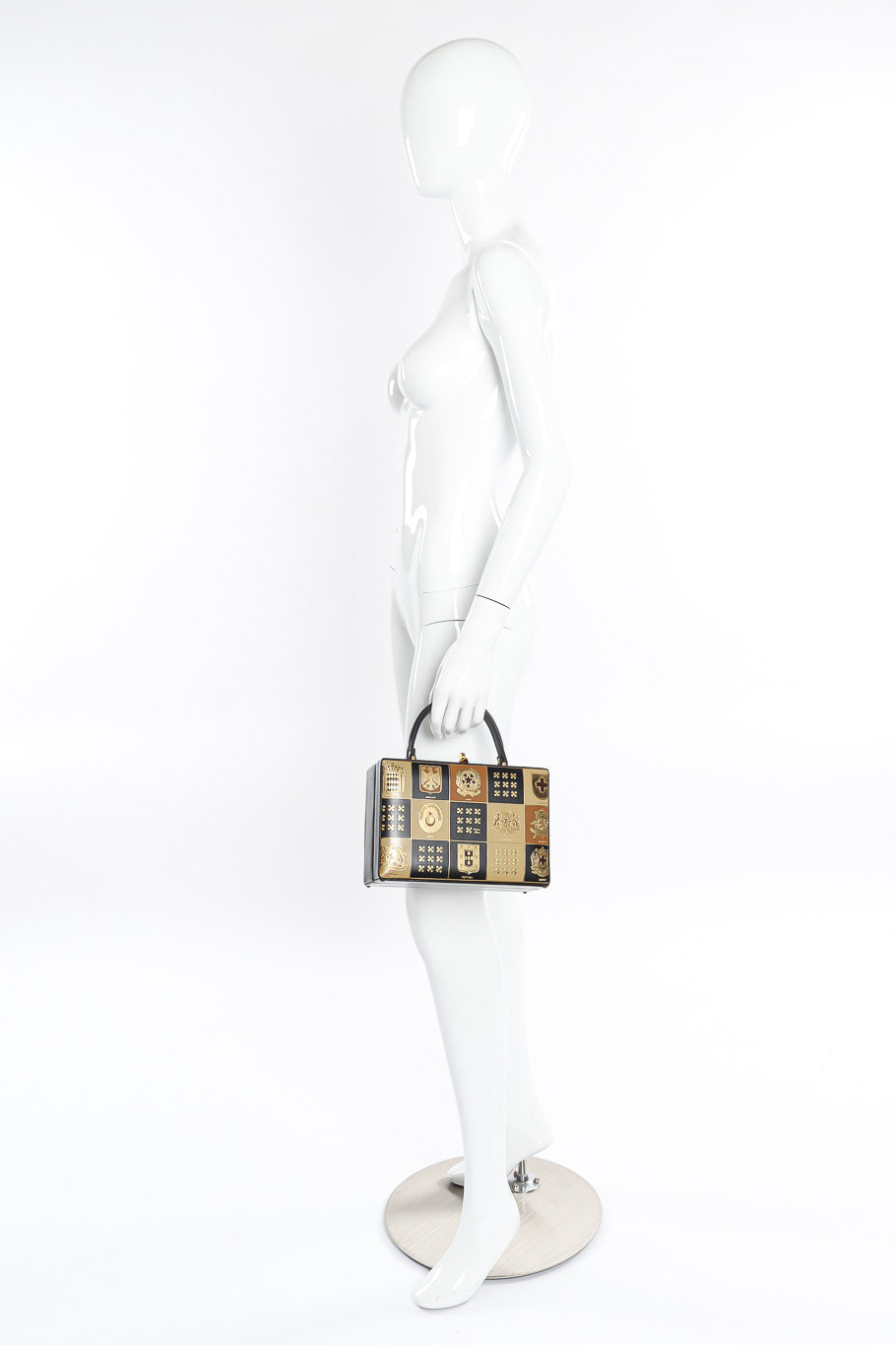 Murray Kruger european crest box bag on mannequin @recessla