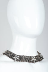 Vintage Unsigned Starry Curb Chain Collar Necklace on Mannequin