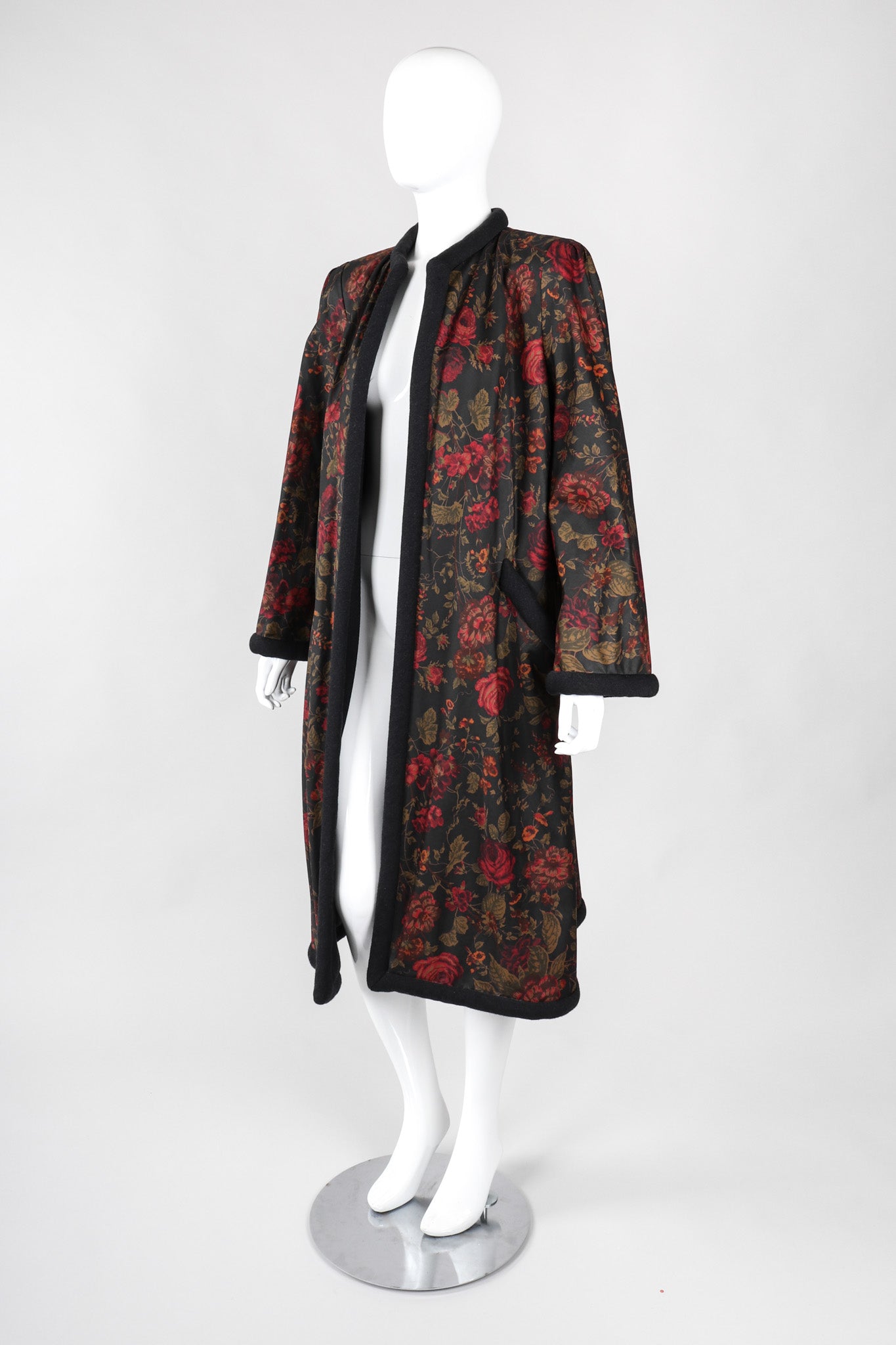 Recess Los Angeles Vintage Pauline Trigere Rose Garden Duster Coat Robe