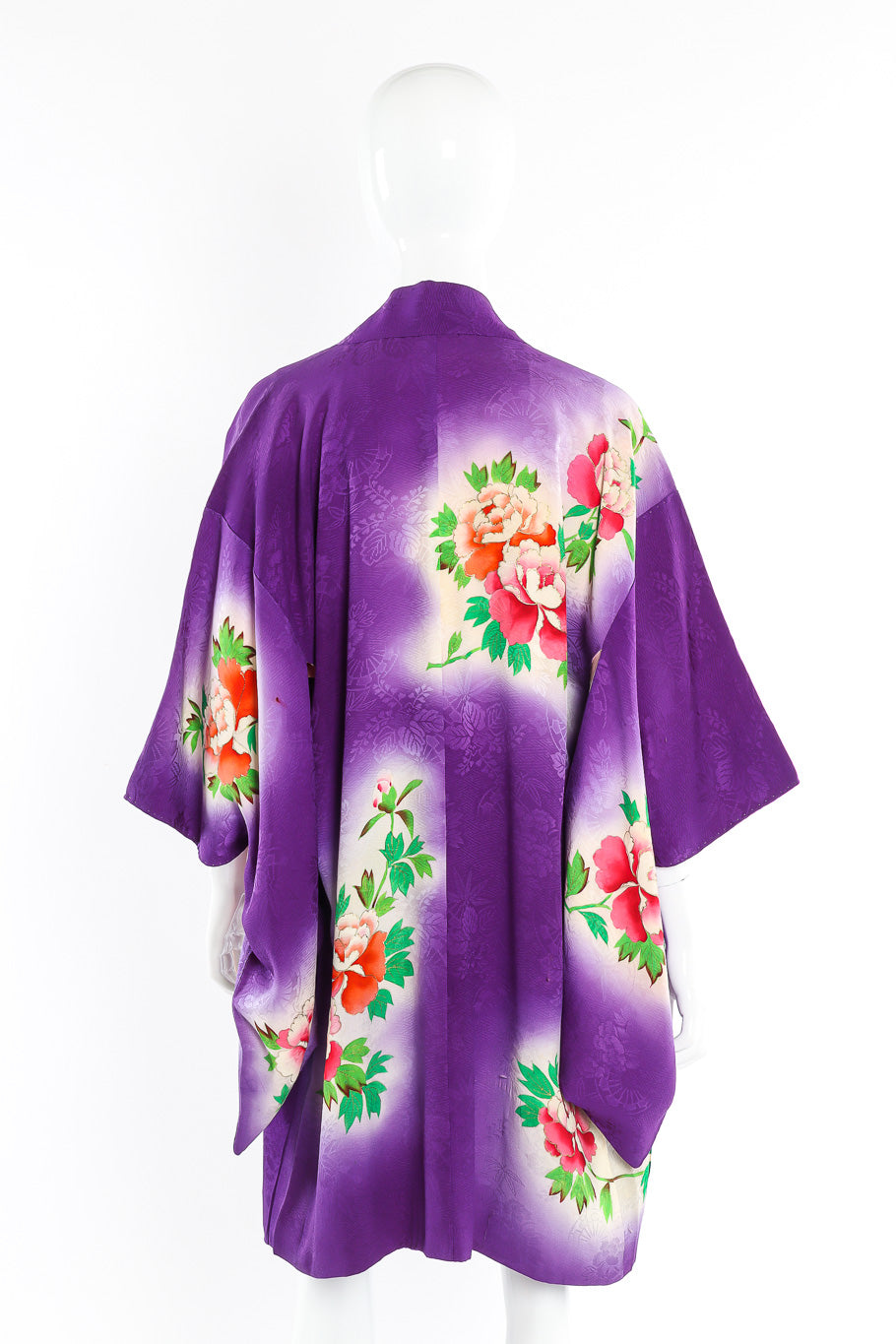 Purple vintage kimono mannequin back @recessla