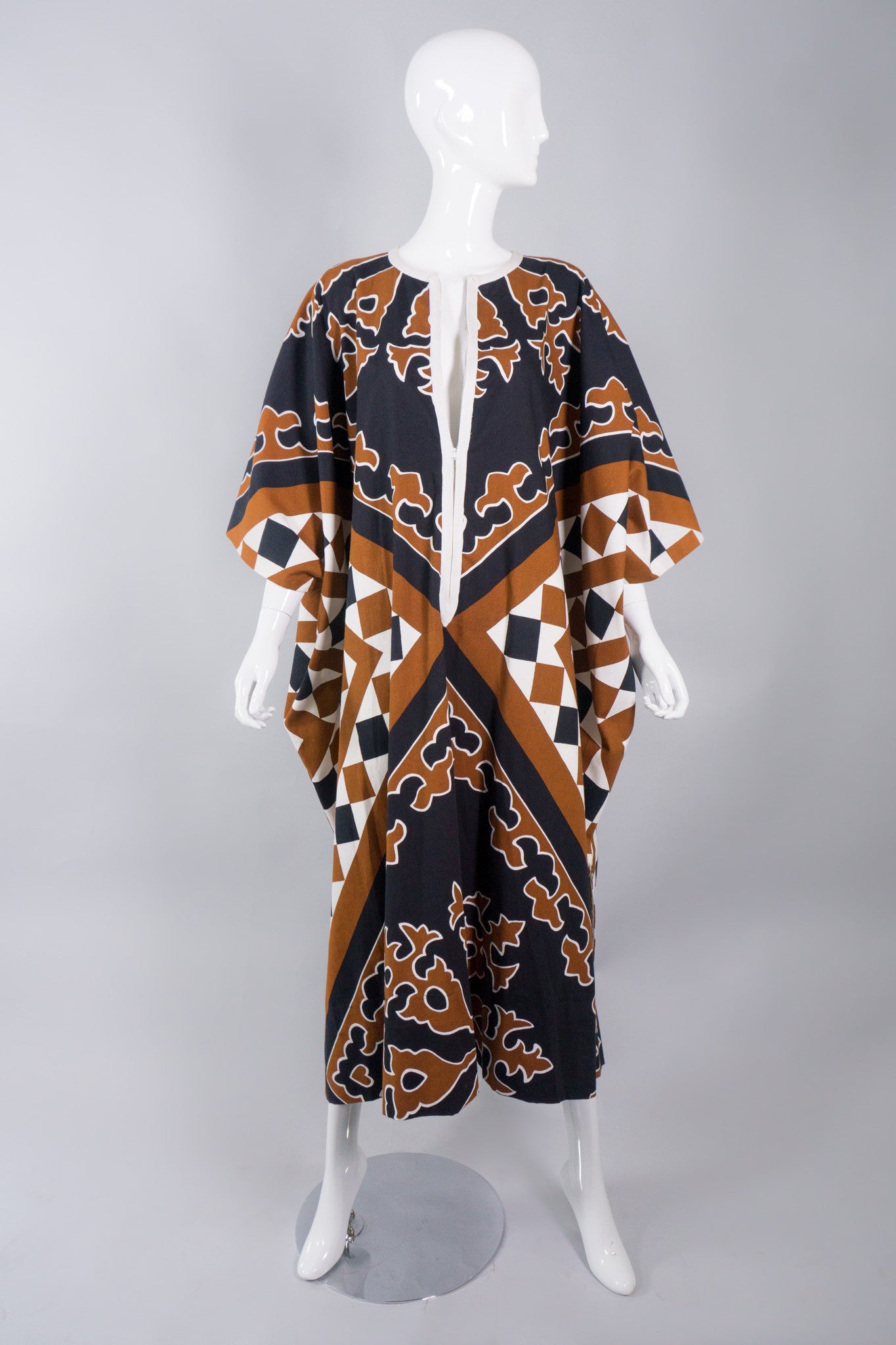 Robinsons Caftan in Vintage Print by Ira Seret and Angelo Donghia