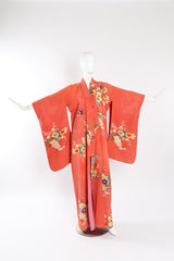 Japanese spring bouquet kimono mannequin front arms out @recessla