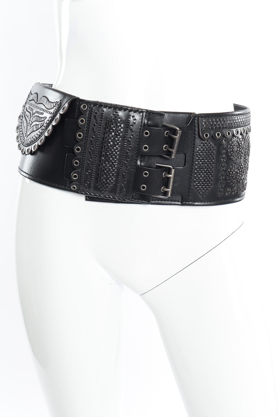 Buy the Mens Black Leather Adjustable Studded Silver-Tone Buckle Waist Belt  Size 32
