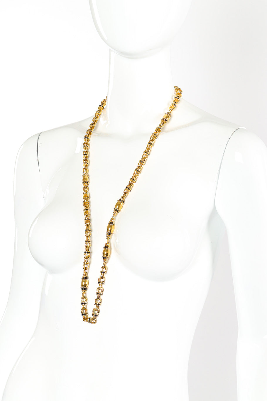 Column Link Chain Necklace on white background on mannequin   @recessla