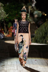 Dolce & Gabbana Brocade Carpet Bagon model on 2015 runway