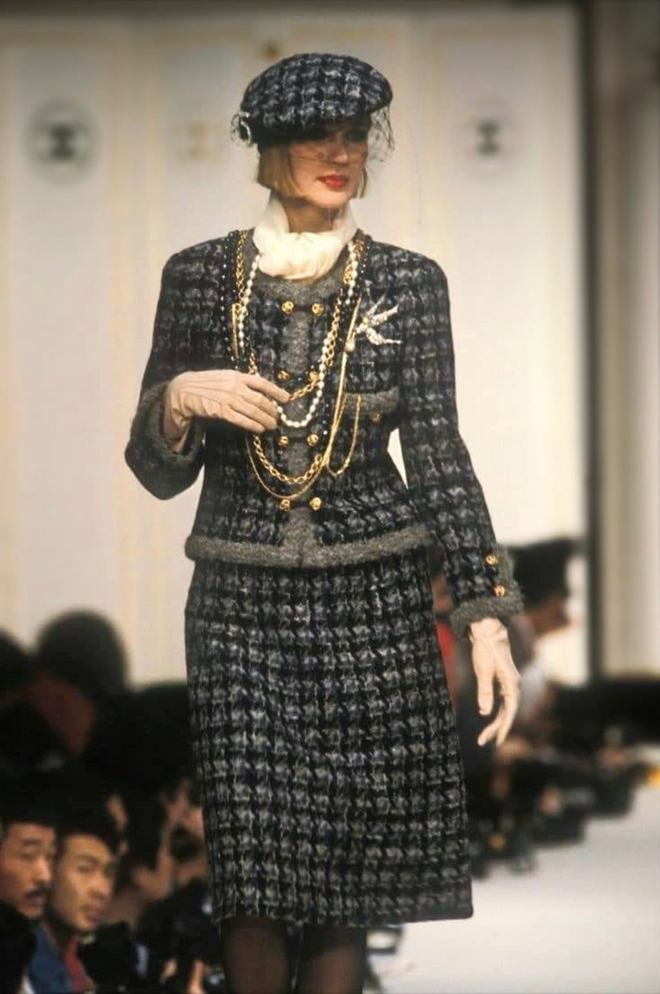 Knot Closure Bouclé Set by Chanel on on model on 1983 runway