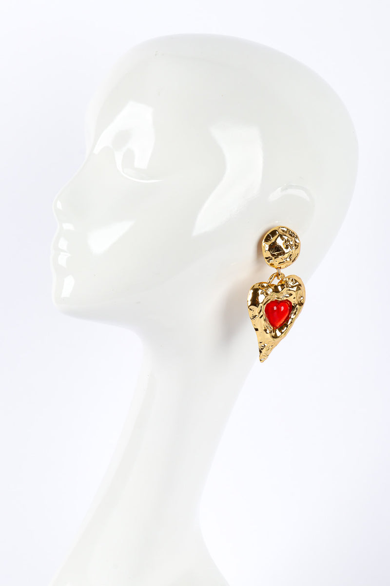 Boucles d'oreilles clip en or martelé Edouard Rambaud Paris vintage des années 80 - Canada Boucles d'oreilles clip en or martelé Edouard Rambaud Paris vintage des années 80 - Canada