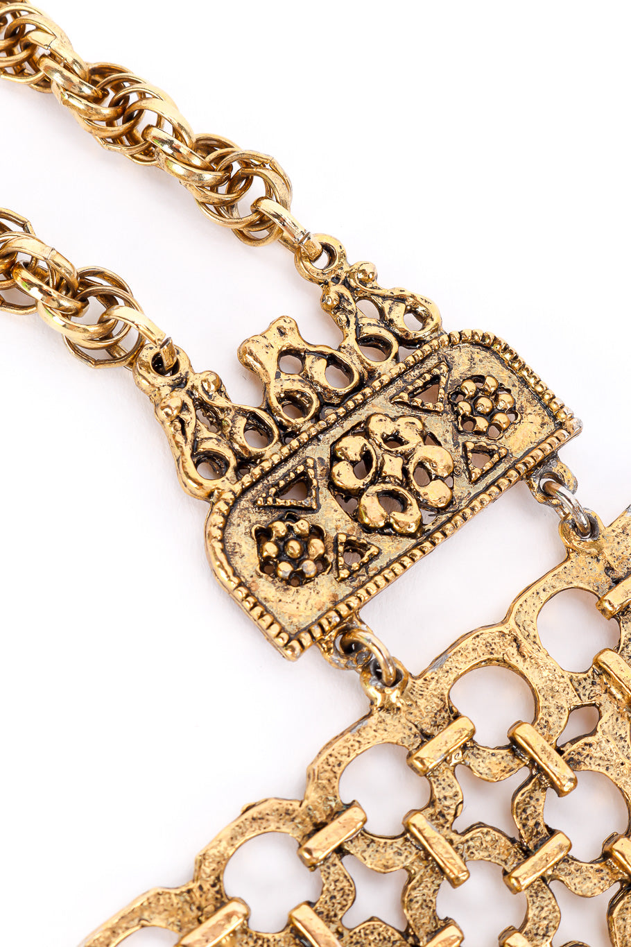 Vintage Etruscan Chain Fringe Necklace connector pendant closeup @Recessla