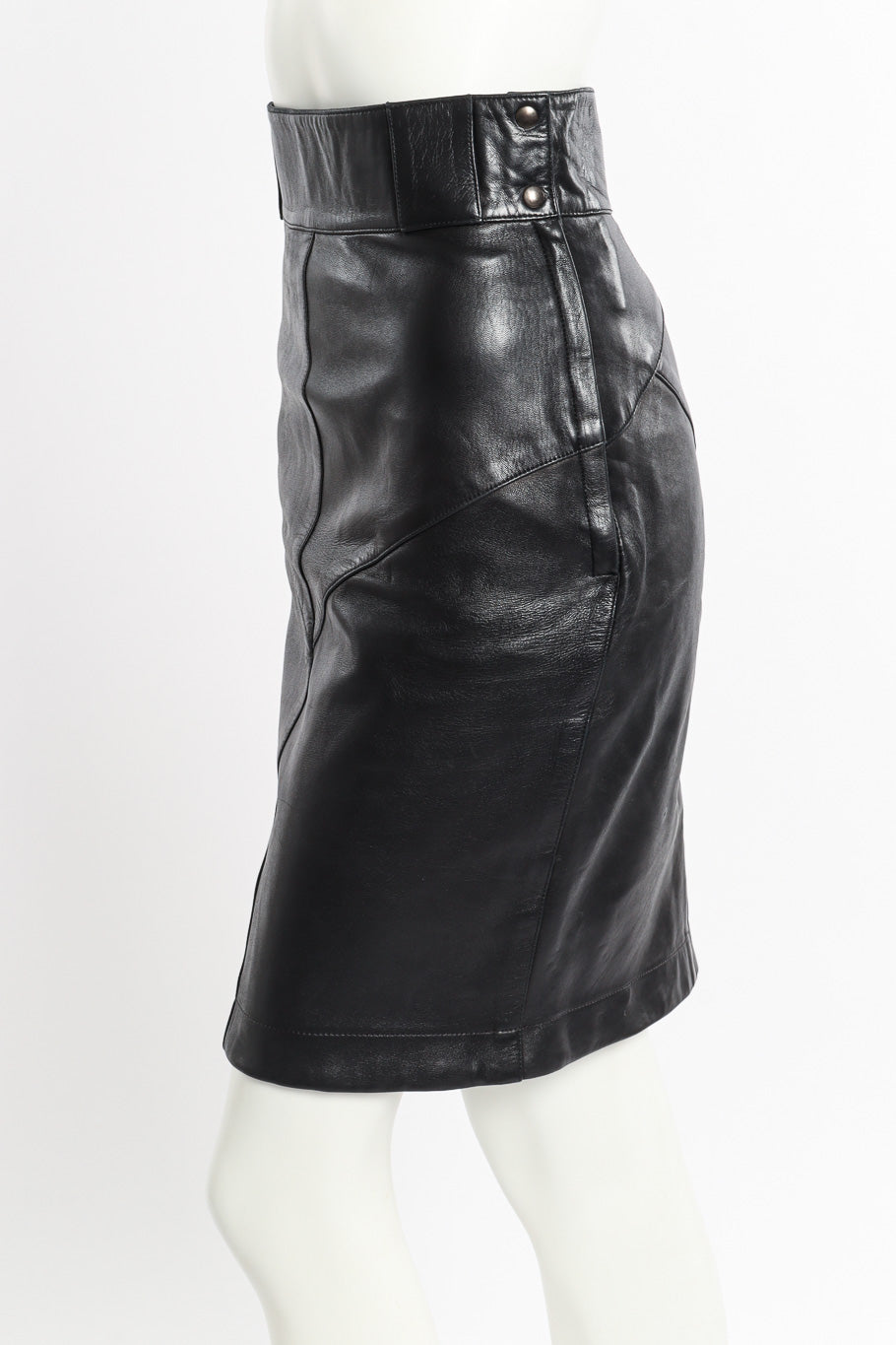 Vintage Alaia Leather Pencil Skirt side on mannequin closeup @recessla