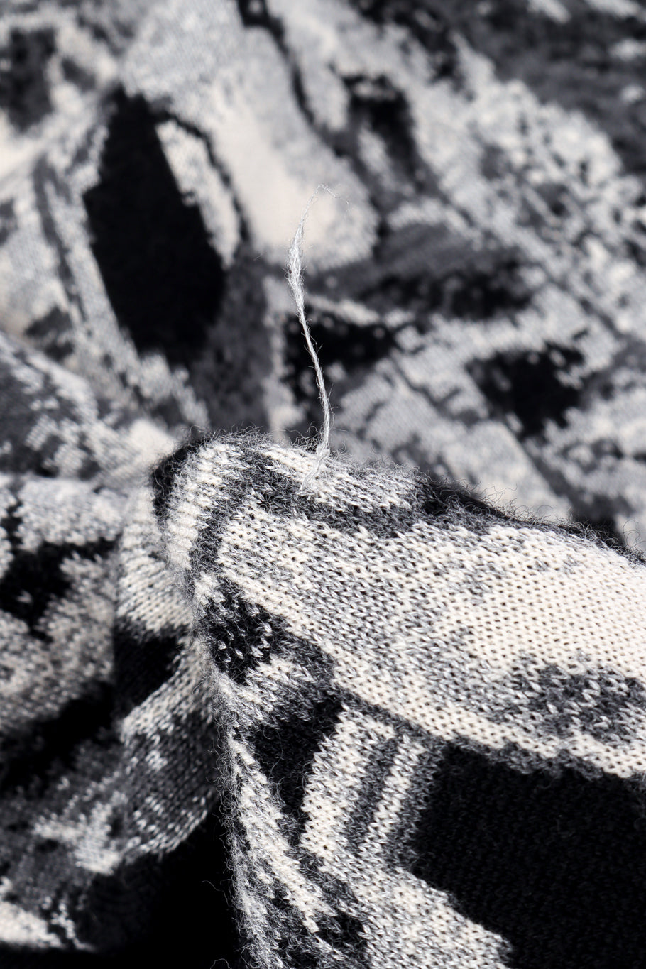 Alexander McQueen 2010 A/W Graphic Knit Dress loose thread @recessla